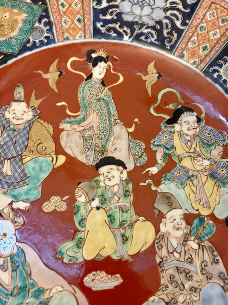 Antique Pair of Large Japanese Imari Porcelain Chargers Depicting the Seven Lucky Gods - Image 16